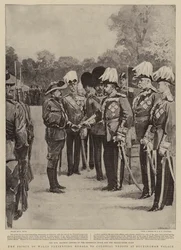 El Príncipe de Gales presentando medallas a las tropas coloniales en el Palacio de Buckingham
